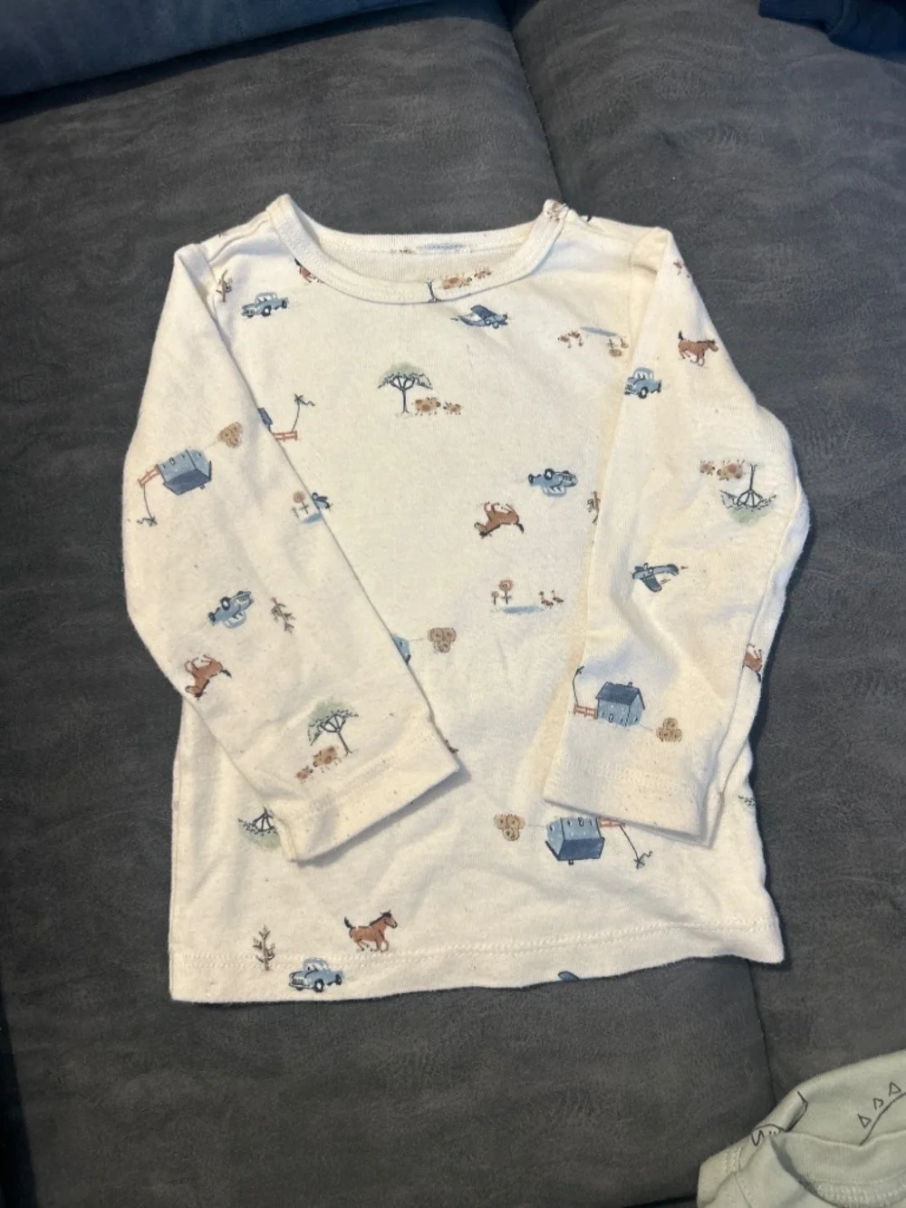 Vest & 3 shirts